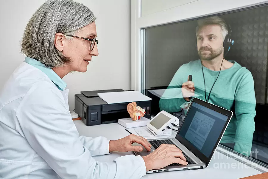 Odyometri Testlerinde Sessiz Kabinlerin Kritik Rolü